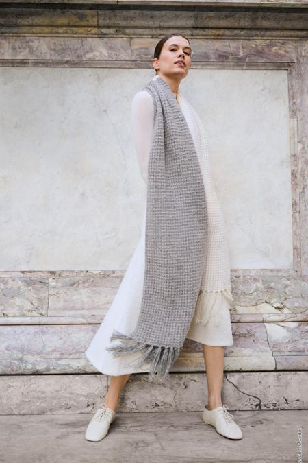 Anleitung Nr. 19052 Schal aus Cashmere 16 Fine & Setasuri