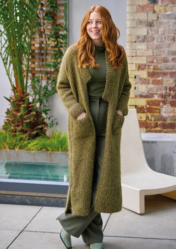 Anleitung Nr. 18747 Mantel "Jasmine" aus Tweed Haze (Rowan)