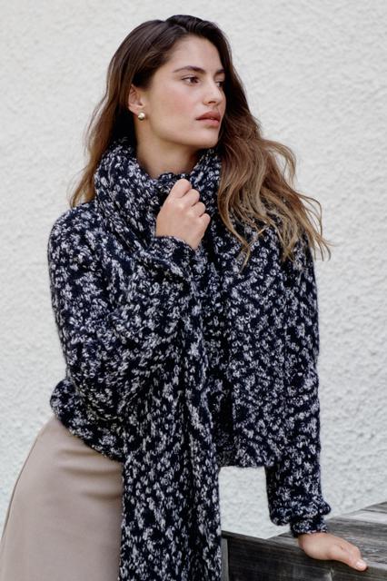 Anleitung Nr. 17213 Rollkragenpullover aus Lala Berlin Buffy